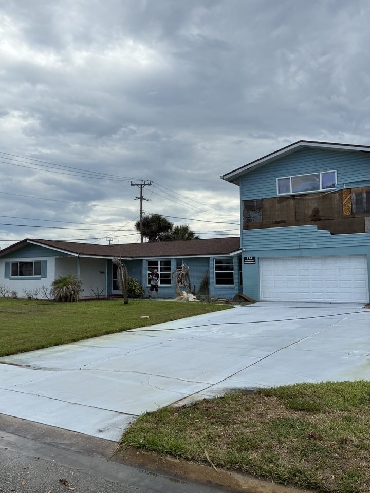 Full Exterior Rust Removal